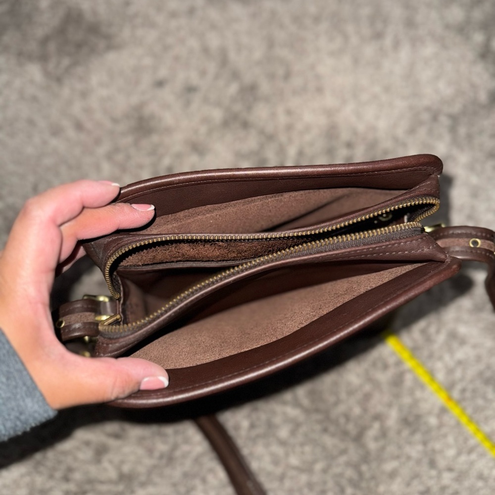 Vintage Legacy Coach Bag - Picture 5 of 6